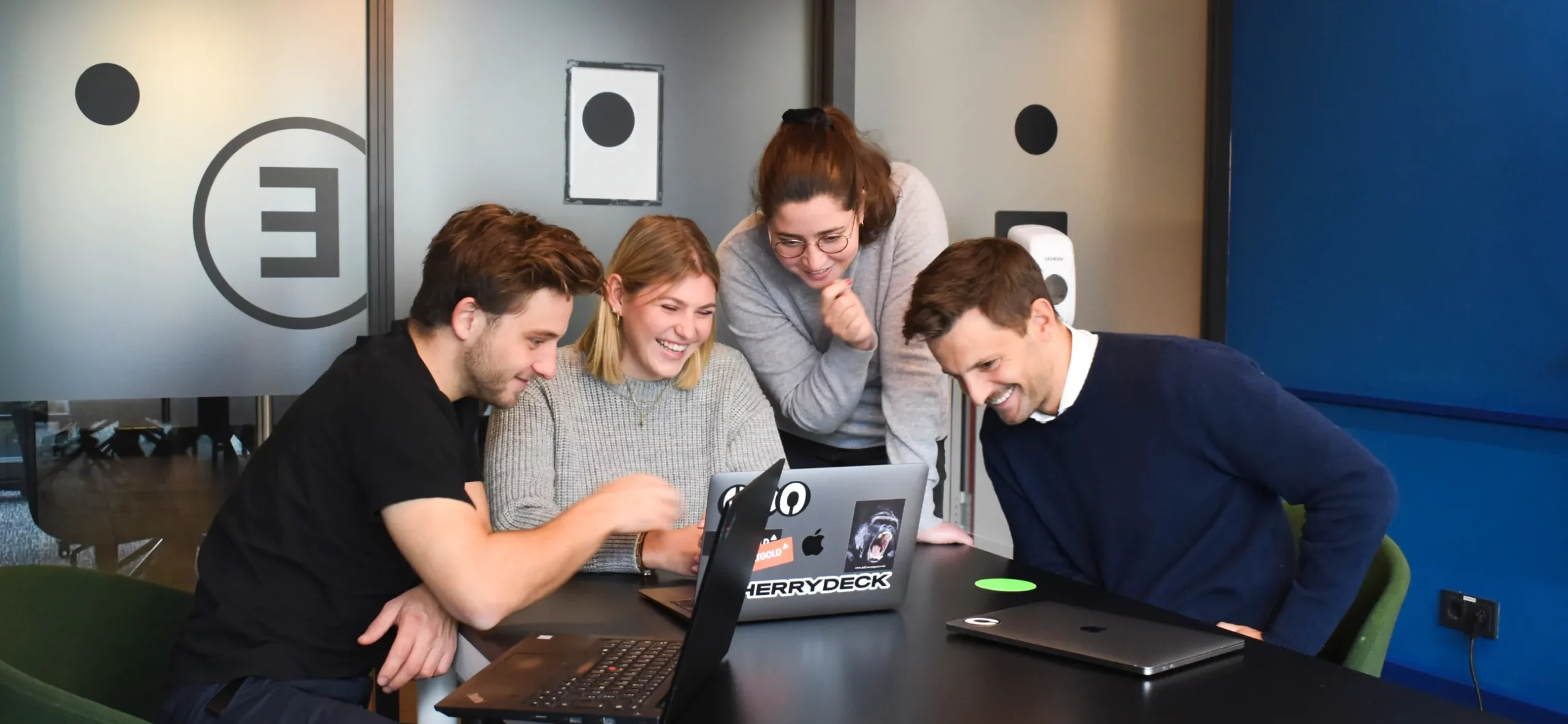 about VISUAL SMART EOOD